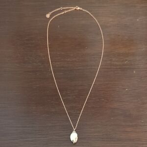 Costume Jewelry Rose Gold Color  Shell Pendant Necklace